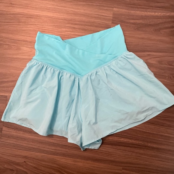OFFLINE By Aerie Real Me Crossover Flowy Short Big Sur size M - Picture 7 of 9